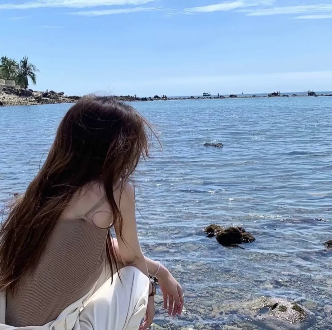 轻拍翻转小魔女